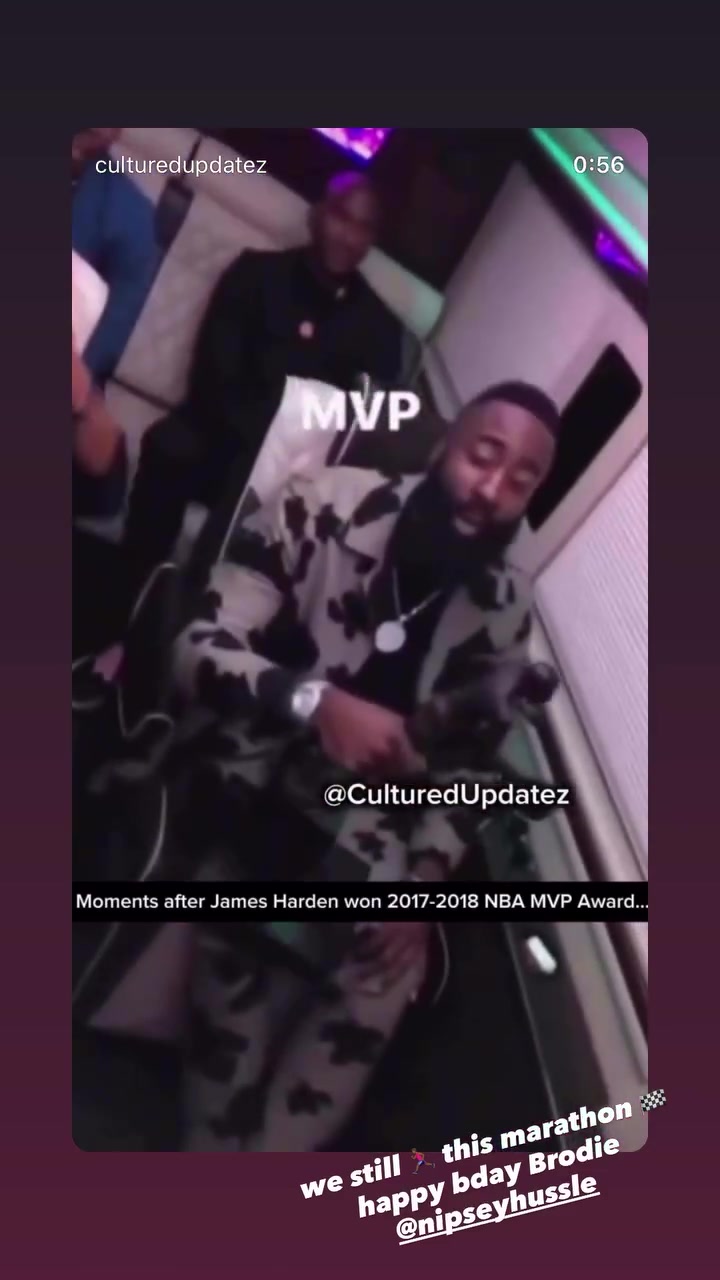 真开心！哈登更新社媒晒出18年夺得MVP奖杯后 与友人的庆祝视频